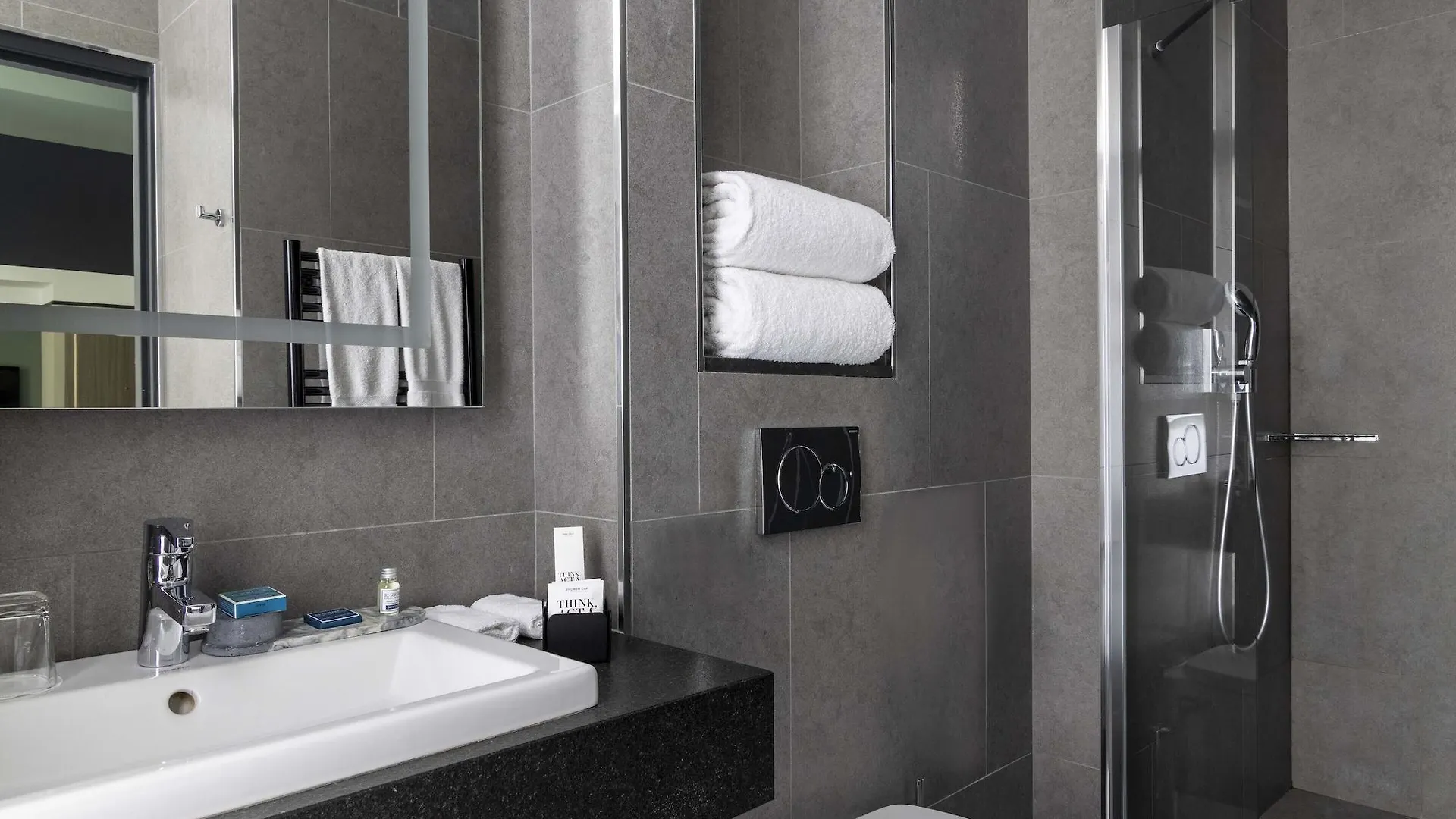Opera Liege Hotell Paris