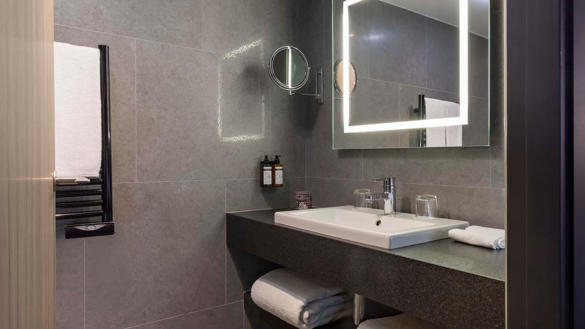 Opera Liege Hotell 4*